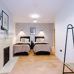 Boutique Sleep 12
