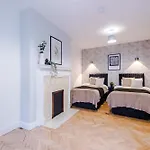 Boutique Sleep 12 Apartmán *
