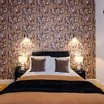 Boutique Sleep 12 *